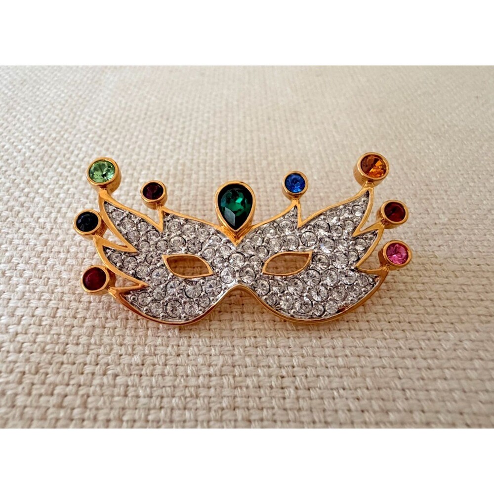 Beautiful SWAROVSKI Crystal Mardi Gras Cat Eye Mask Pin